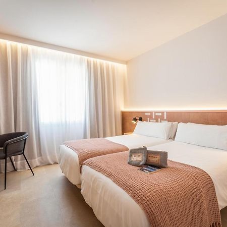 Artiem Apartamentos มาโอน ภายนอก รูปภาพ